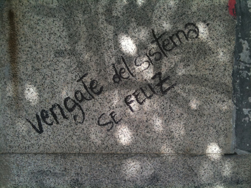 momo-sociedad-feliz-romaric-tisserand